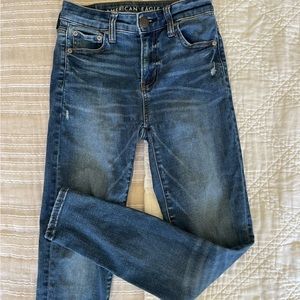 American Eagle high rise skinny jeans jeggings size 0 distressed denim pants